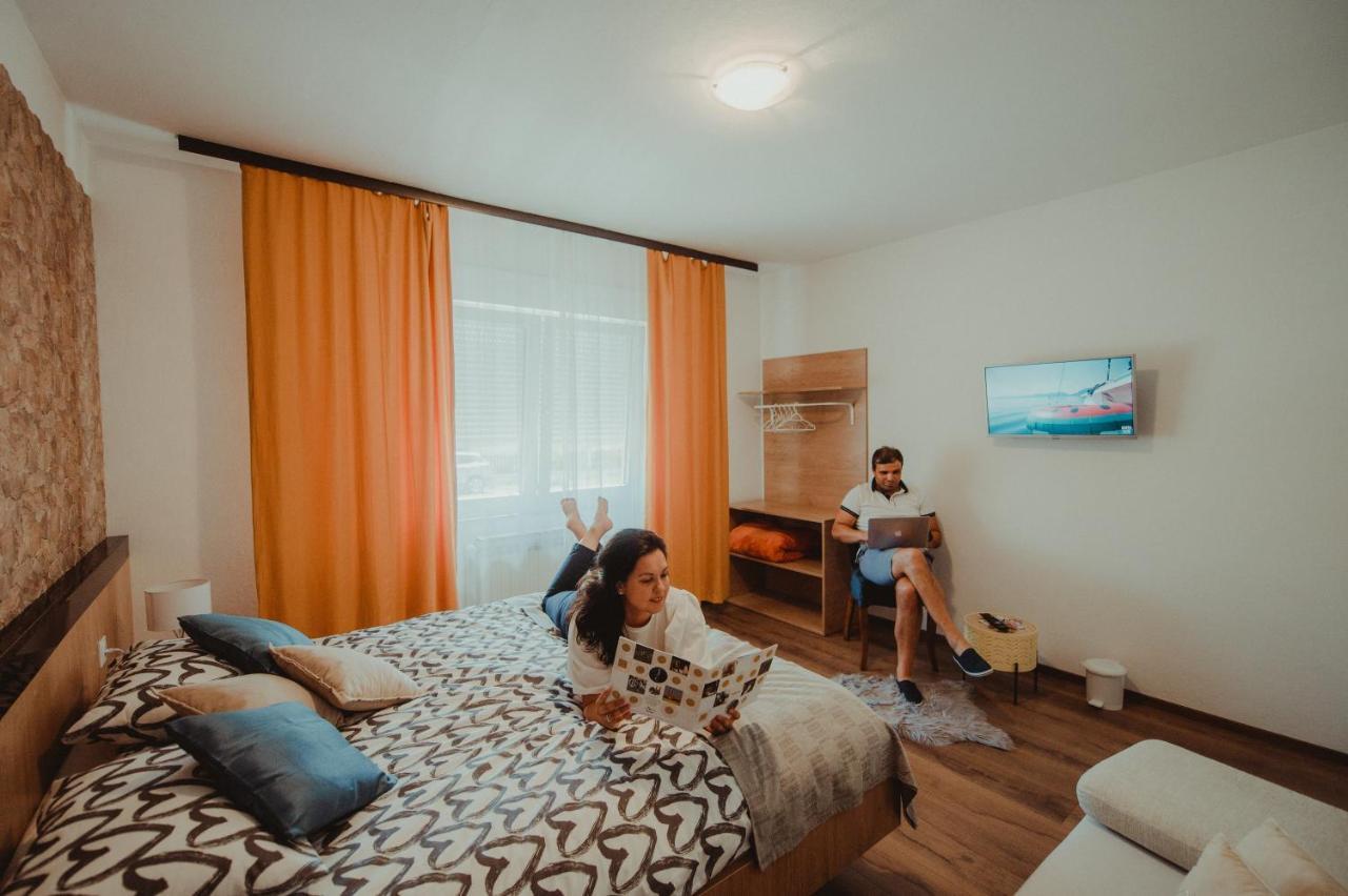 Apartman Lovric Джяково Екстер'єр фото