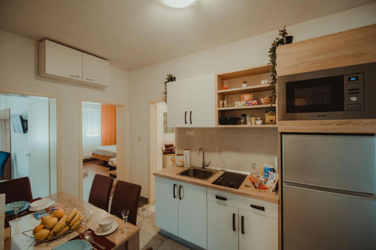 Apartman Lovric Джяково Екстер'єр фото