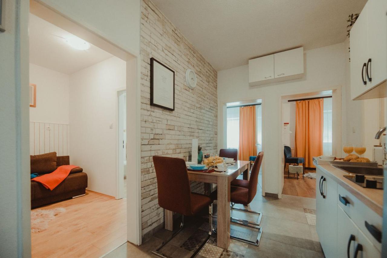 Apartman Lovric Джяково Екстер'єр фото