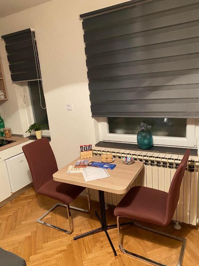Apartman Lovric Джяково Екстер'єр фото